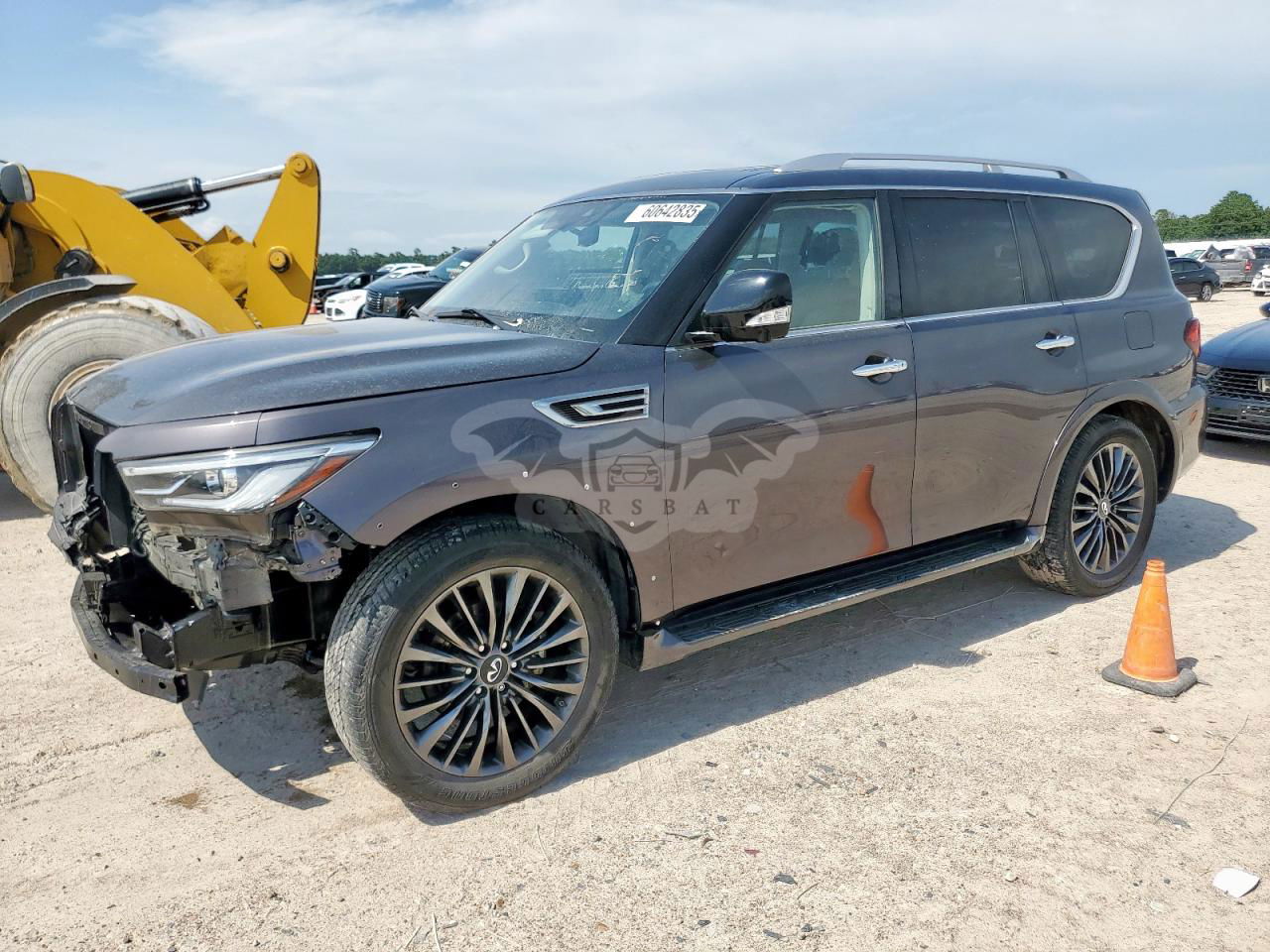 Infiniti QX80 LUXE 5.6L  8 2023