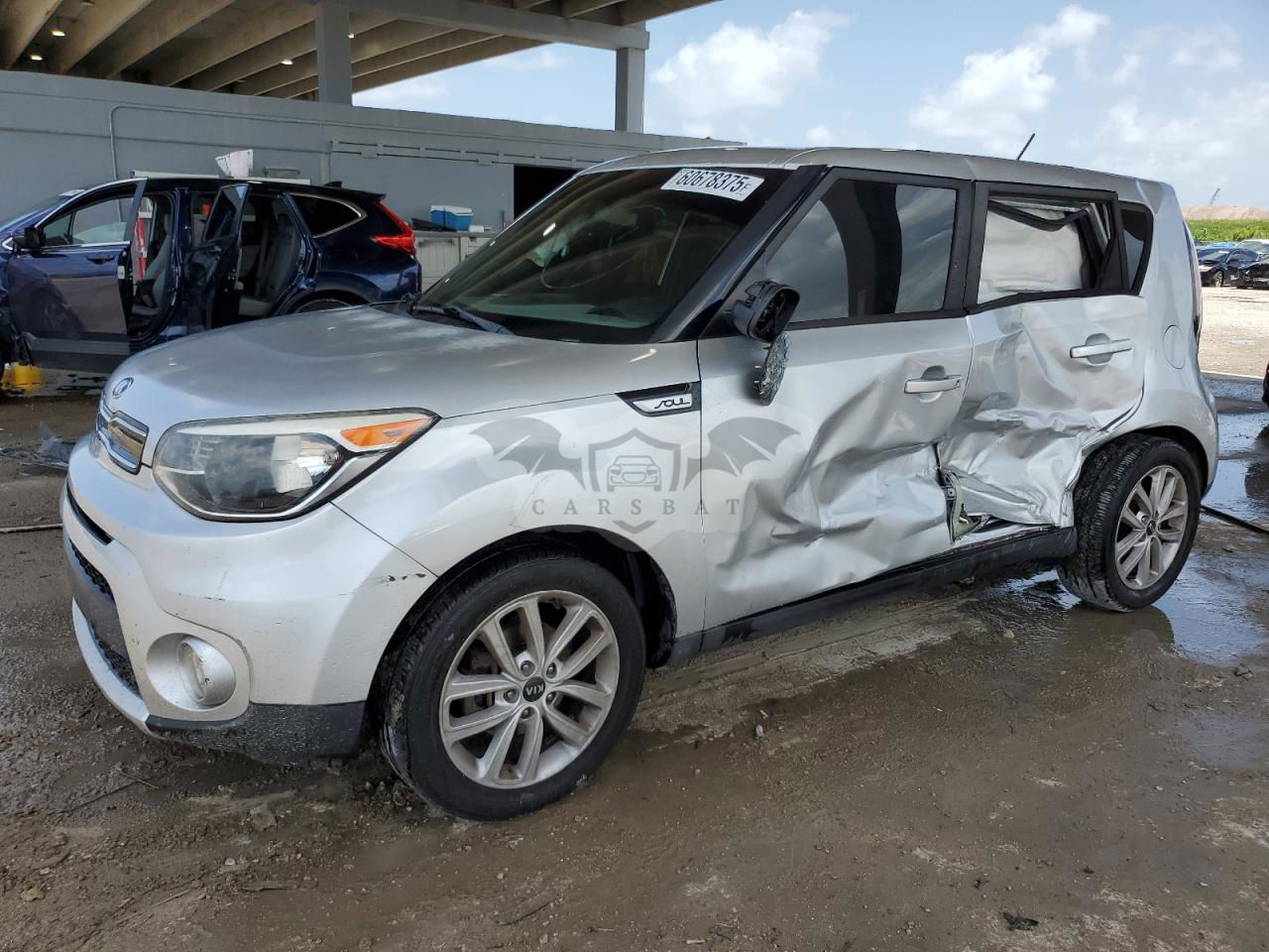Kia Borrego + 2.0L  4 2017