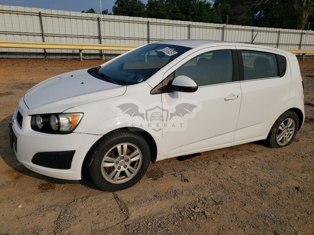 Chevrolet Aveo (Sonic) LT 1.8L  4 2015