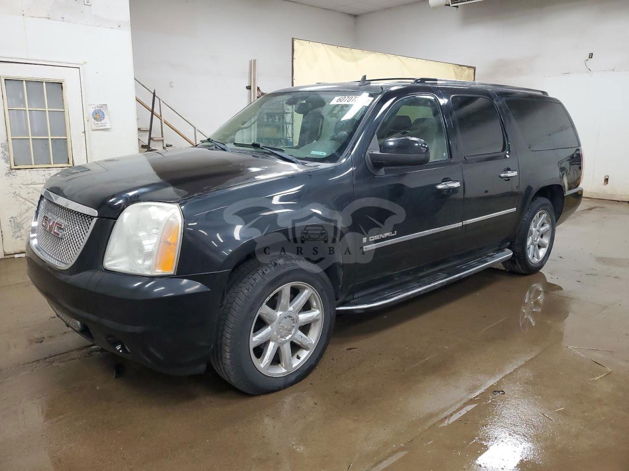 GMC Yukon DENALI 6.2L  8 2009
