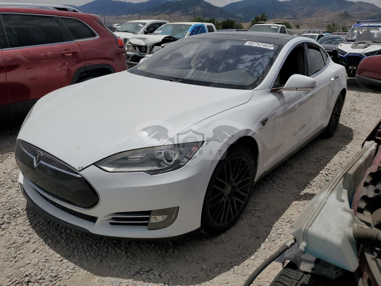 Tesla Model S 2013