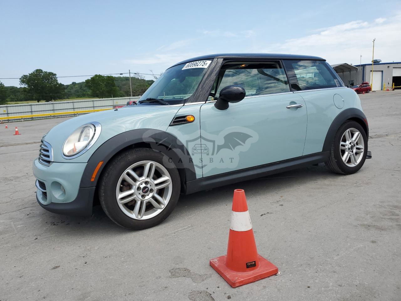 Mini Cooper 1.6L  4 2013
