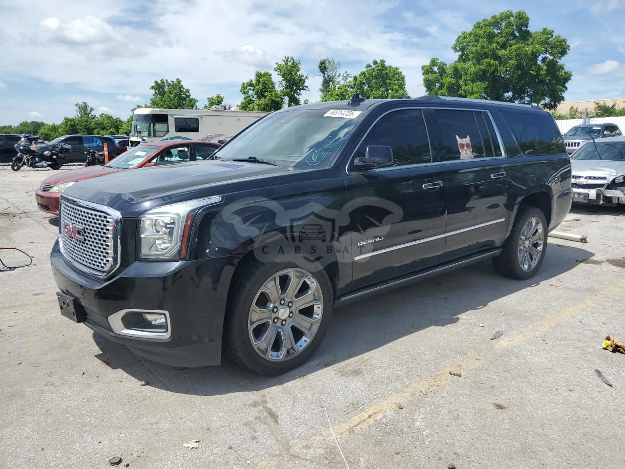 GMC Yukon DENALI 6.2L  8 2016