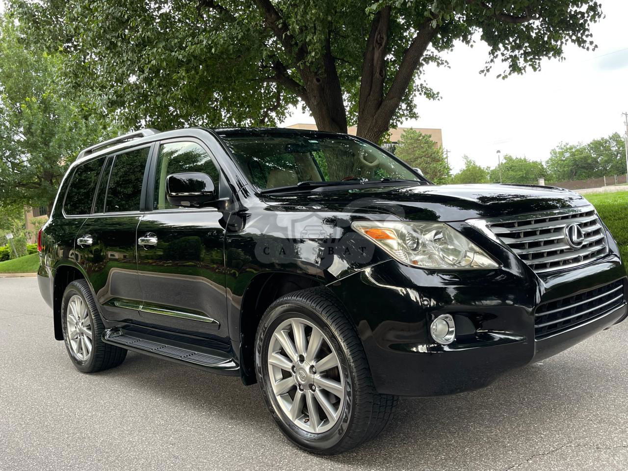 Lexus LX 570 5.7L  8 2011