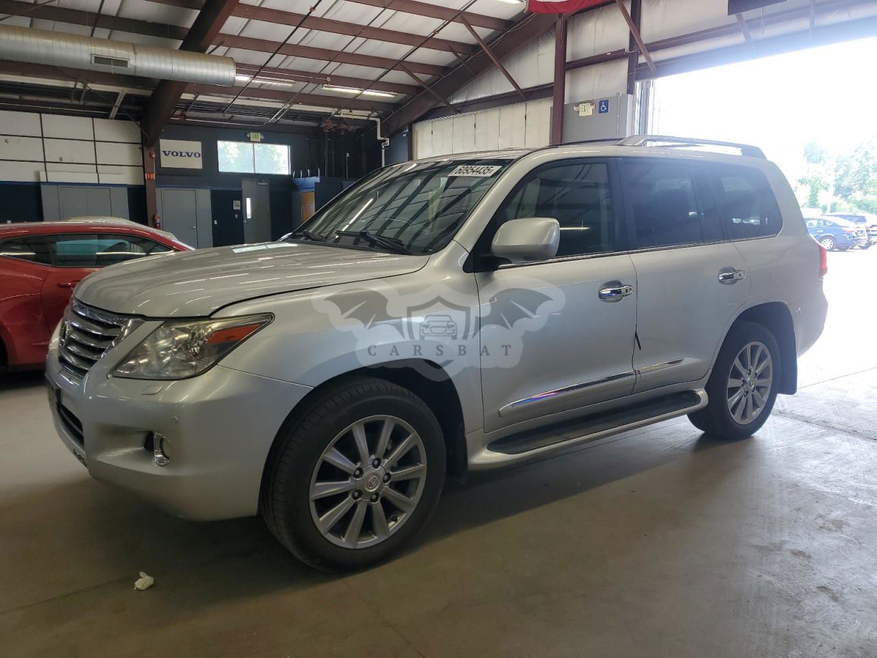 Lexus LX 570 5.7L  8 2011