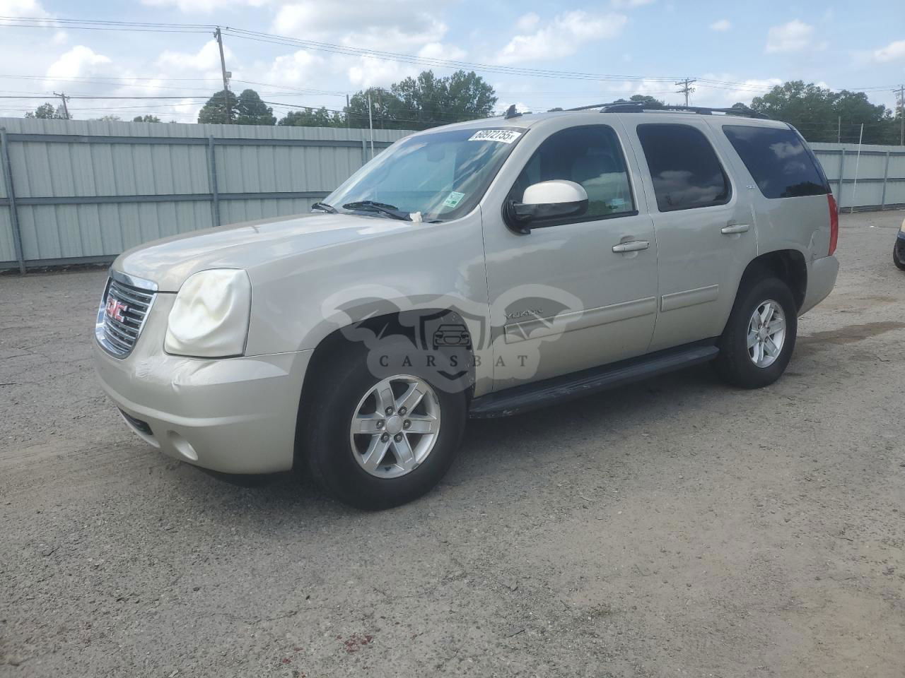 GMC Yukon SLT 5.3L  8 2014