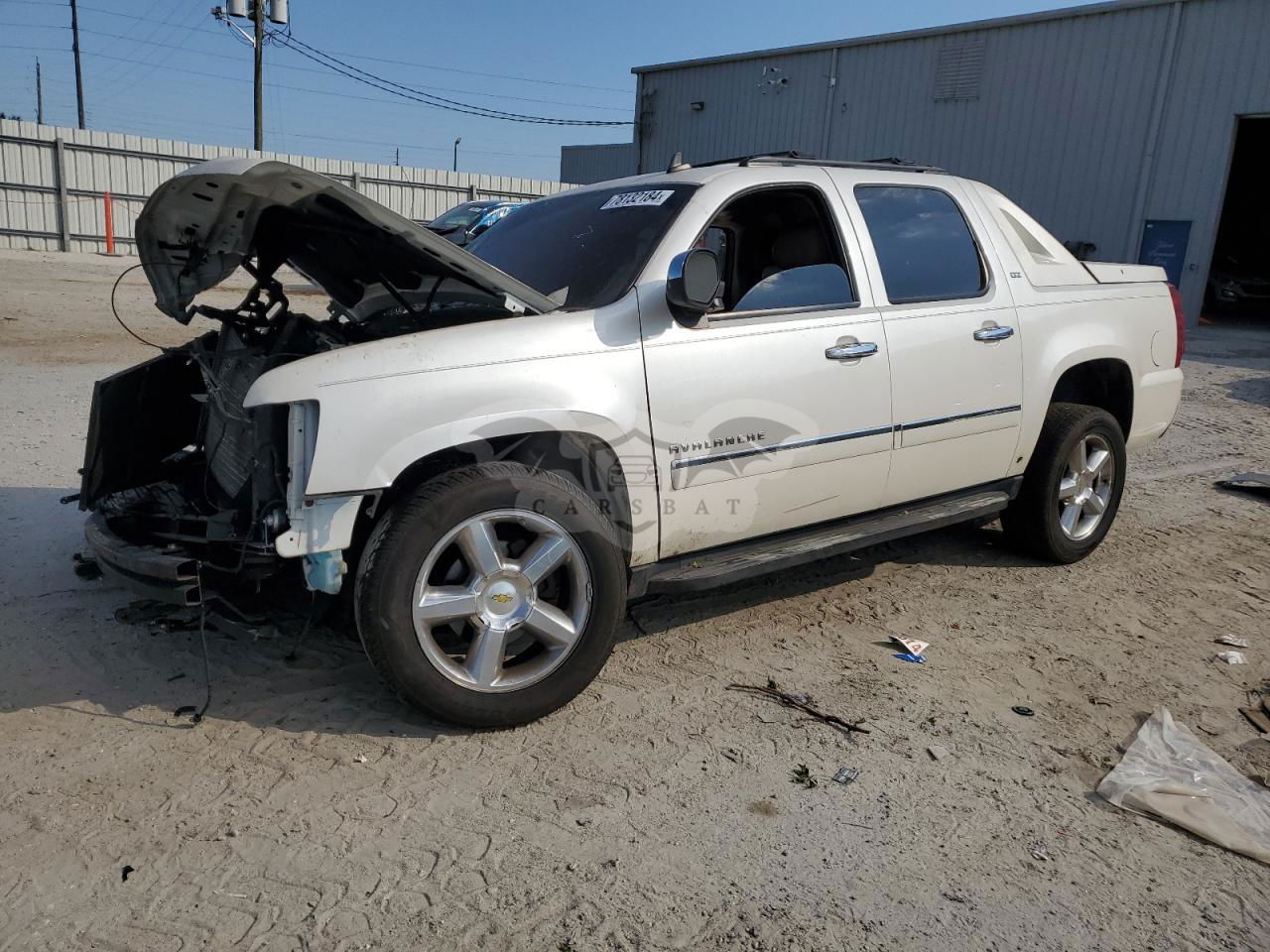 Chevrolet Avalanche LTZ 5.3L  8 2011