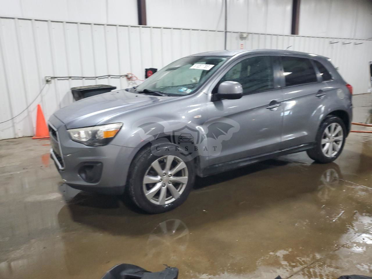 Mitsubishi Outlander ES 2.0L  4 2014