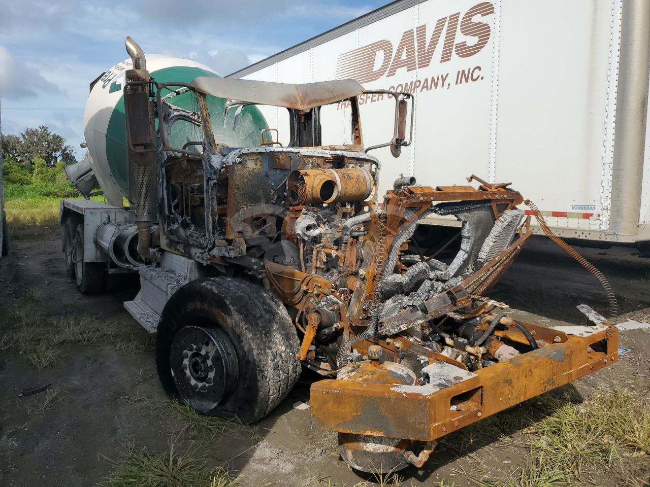 Peterbilt 365/367 8.9L  6 2015