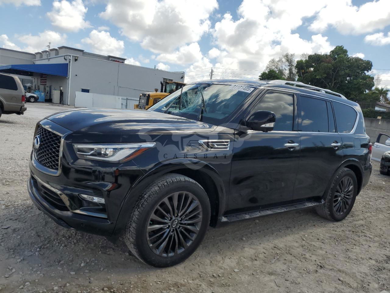 Infiniti QX80 LUXE 5.6L  8 2023