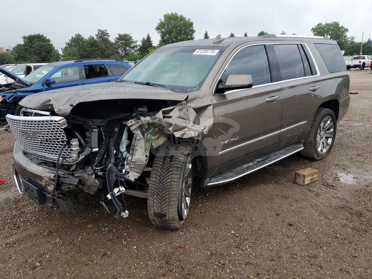 GMC Yukon DENALI 6.2L  8 2016