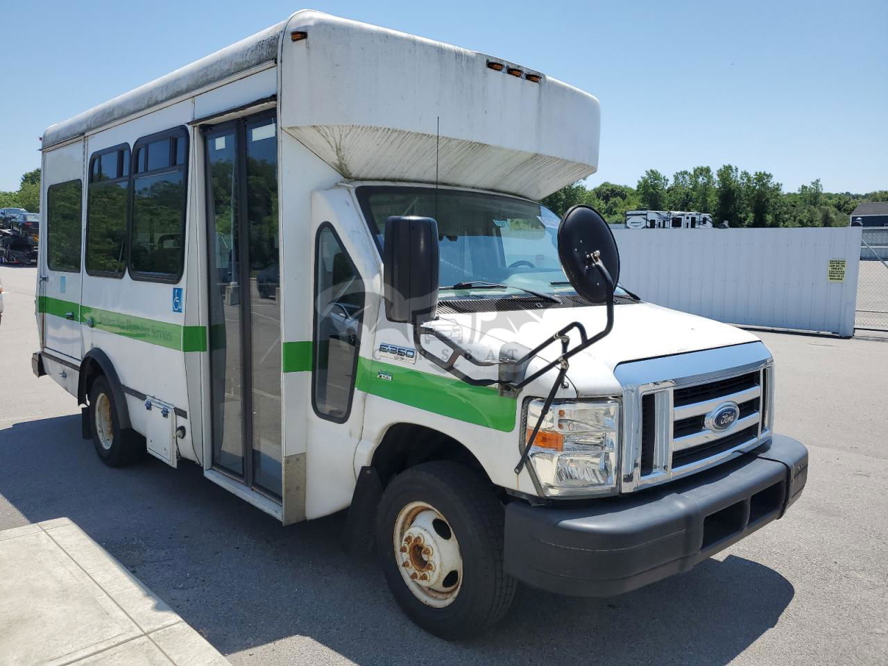 Ford Econoline E350 SUPER DUTY CUTAWAY VAN 5.4L  8 2013