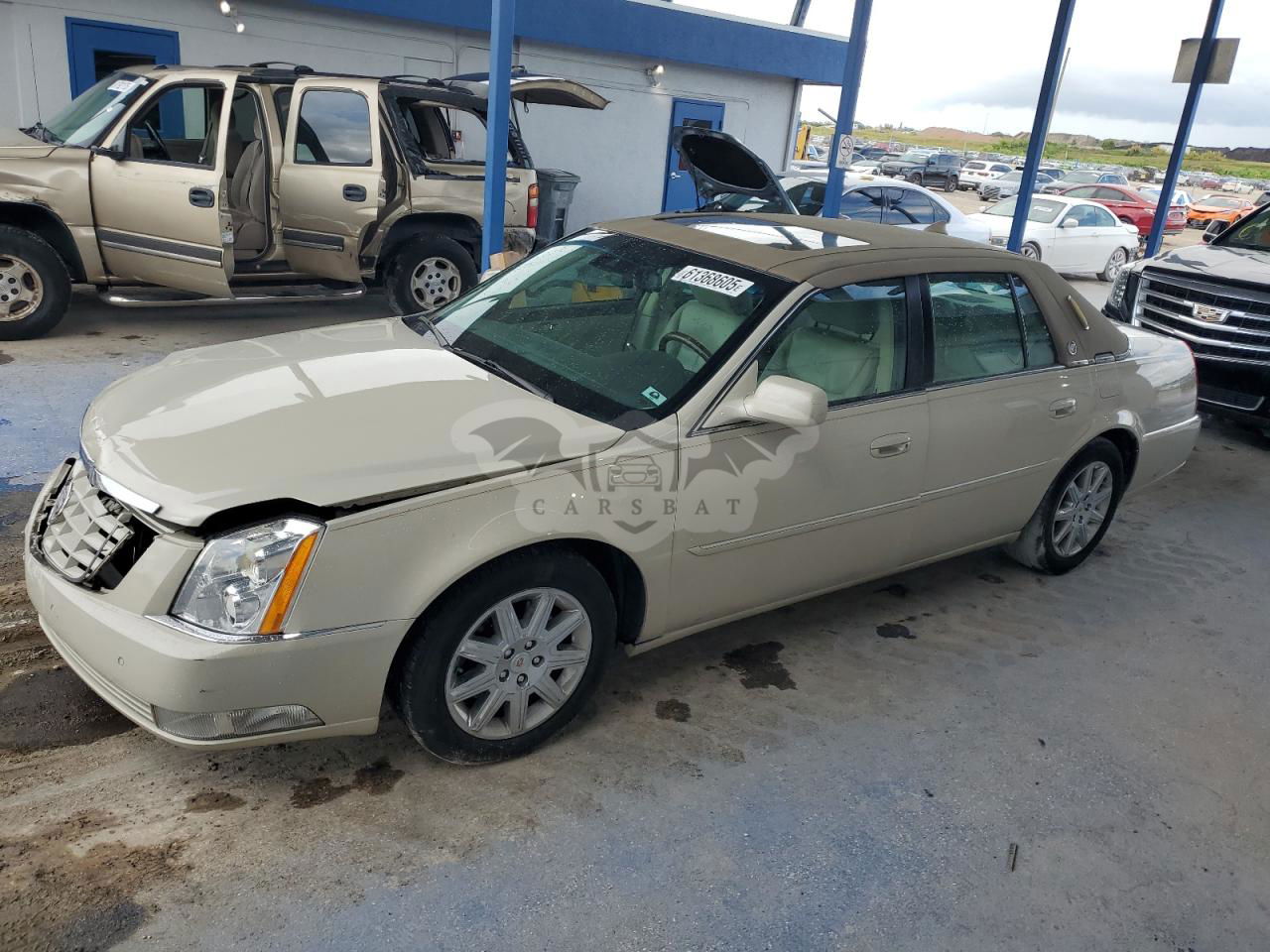 Cadillac DTS PREMIUM COLLECTION 4.6L  8 2011