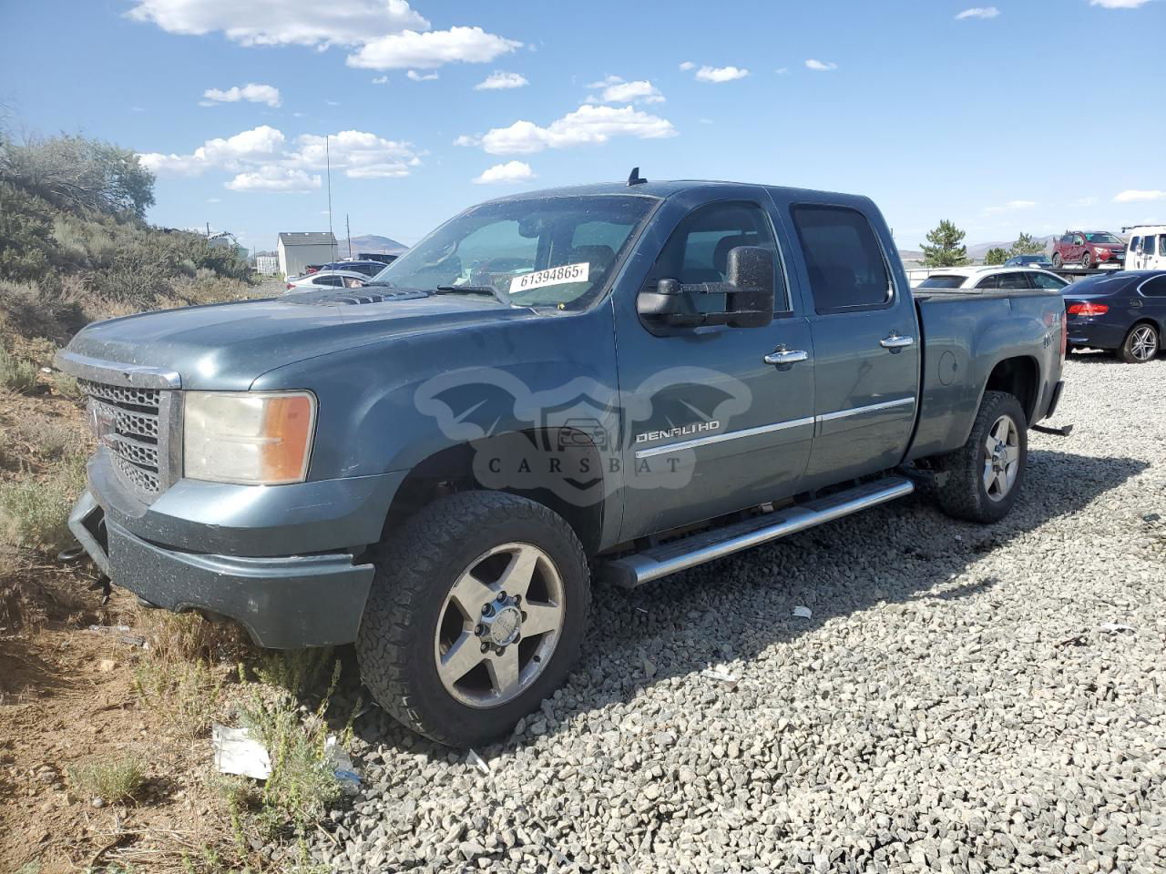 GMC Sierra K2500 DENALI 6.6L  8 2011