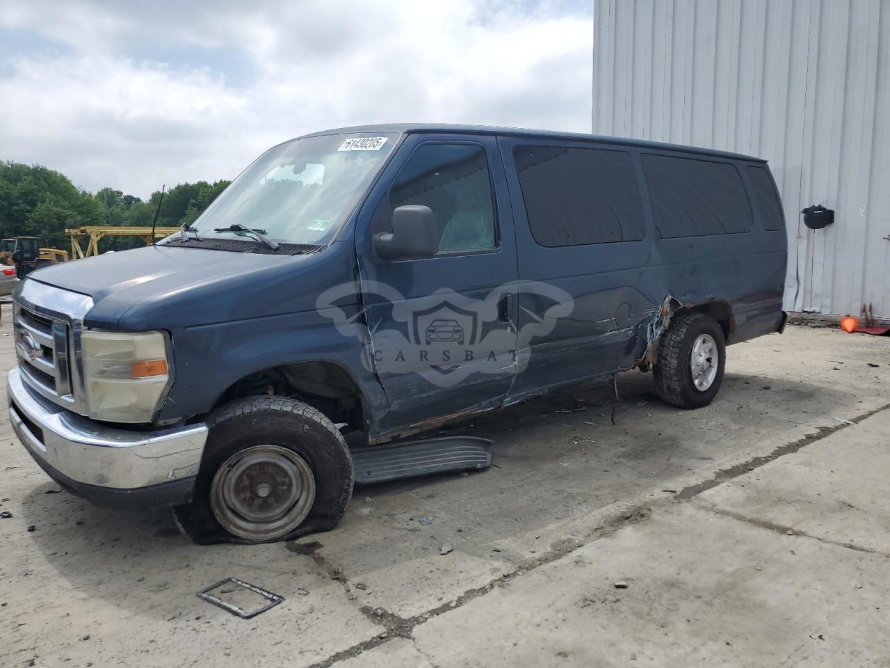 Ford Econoline E350 SUPER DUTY WAGON 5.4L  8 2009