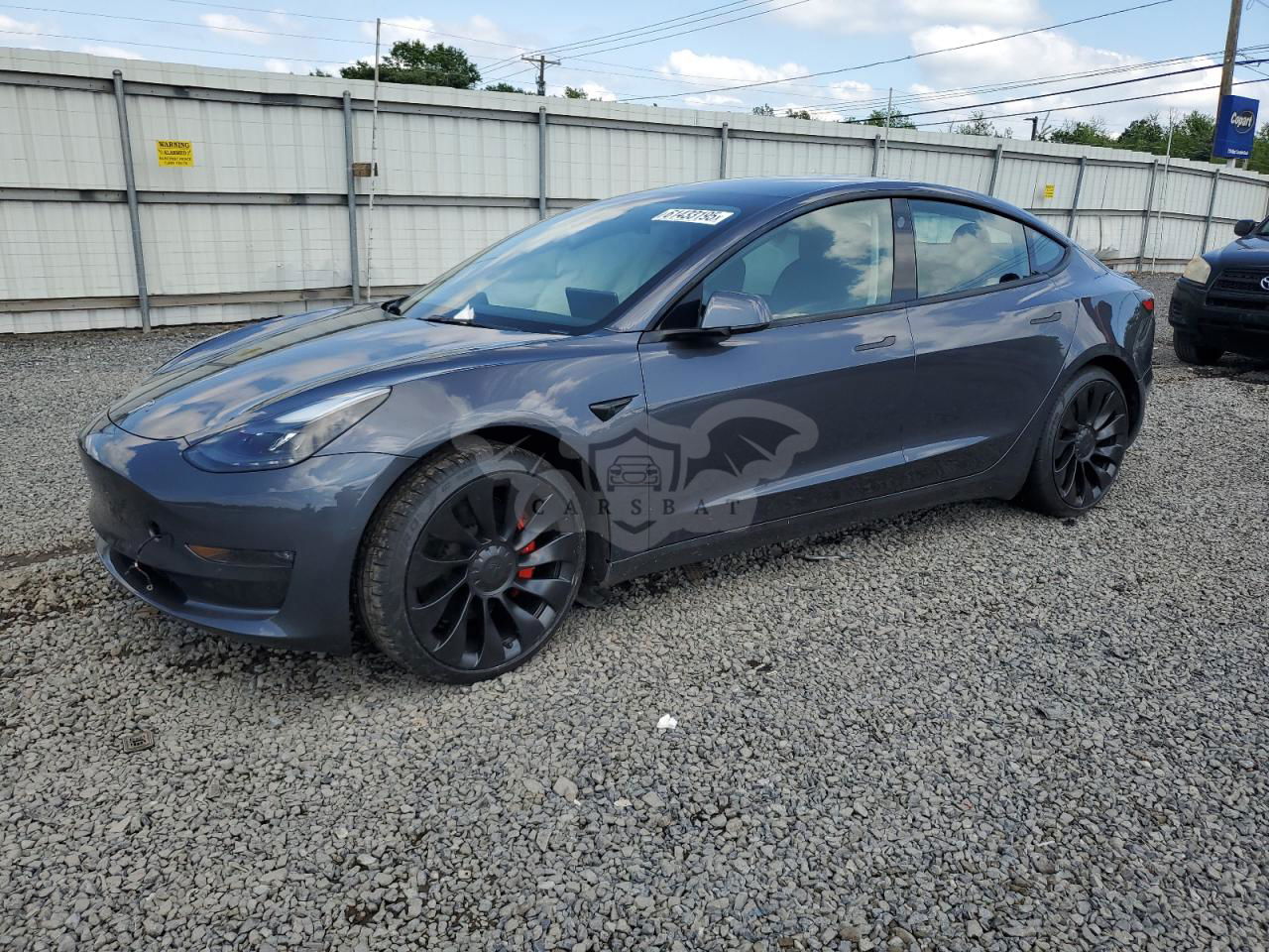 Tesla Model 3 2022