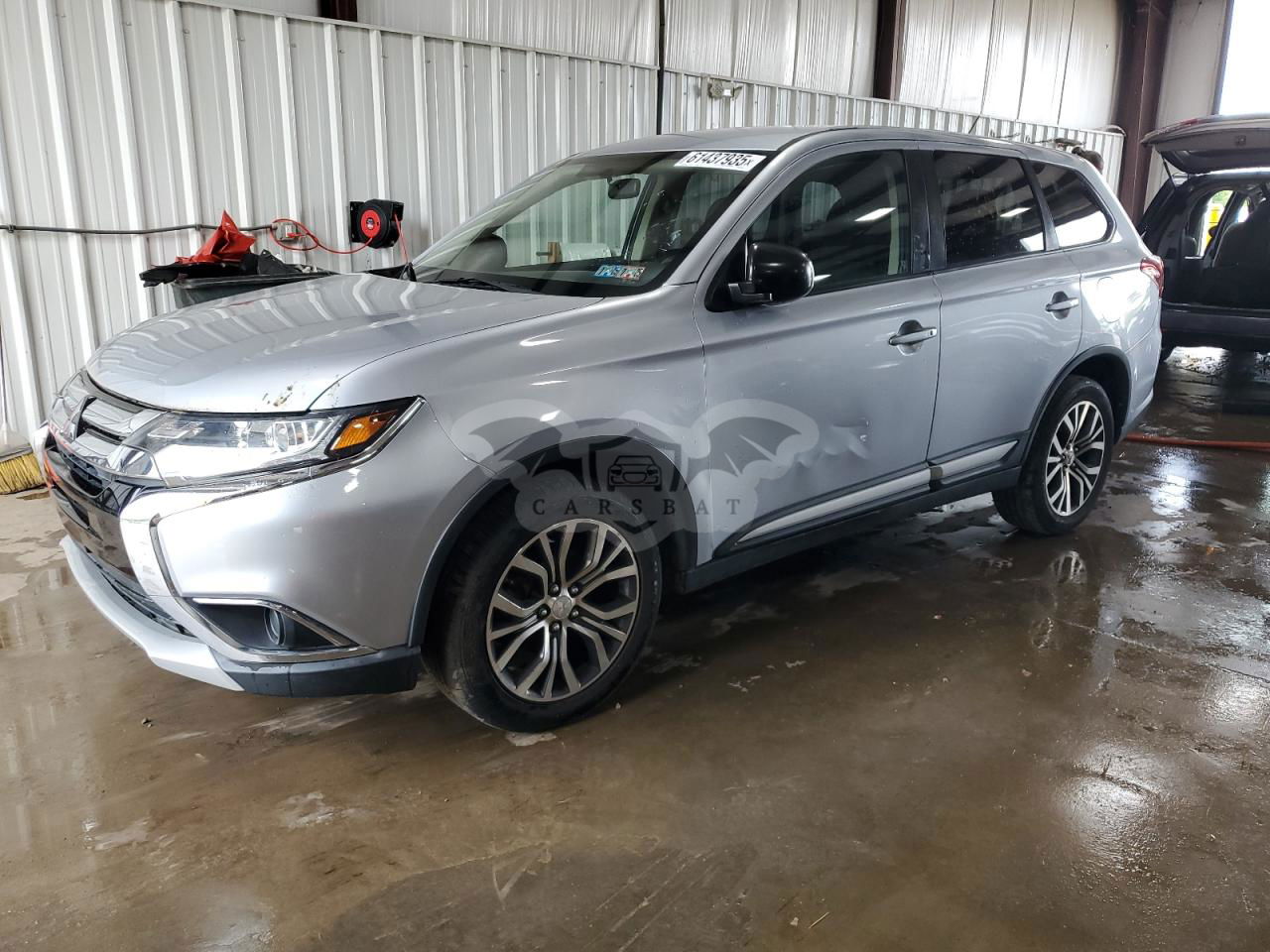 Mitsubishi Outlander SE 2.4L  4 2016
