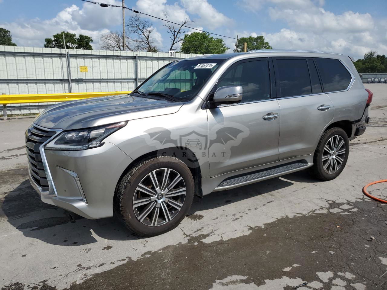 Lexus LX 570 5.7L  8 2020