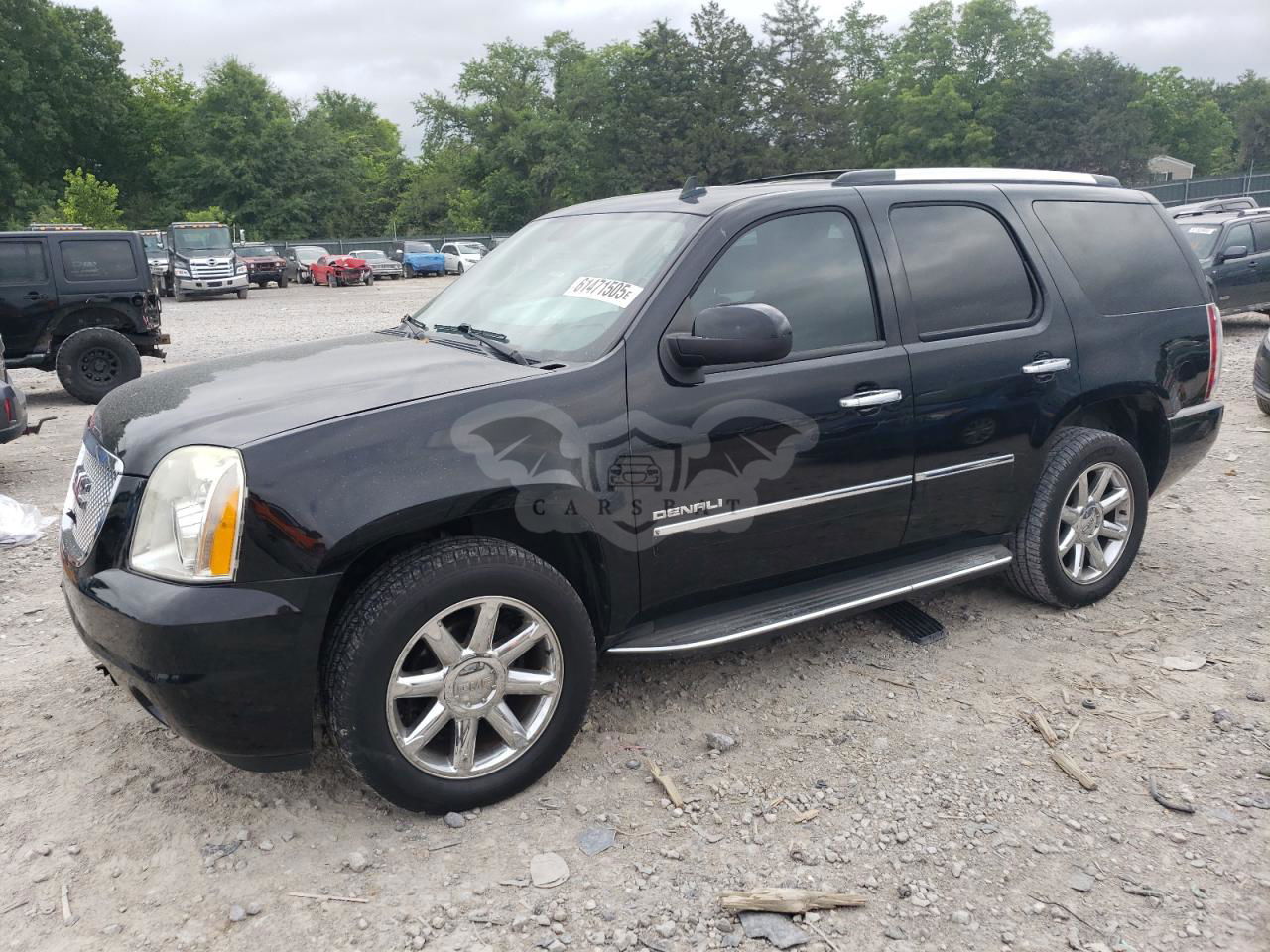 GMC Yukon DENALI 6.2L  8 2012