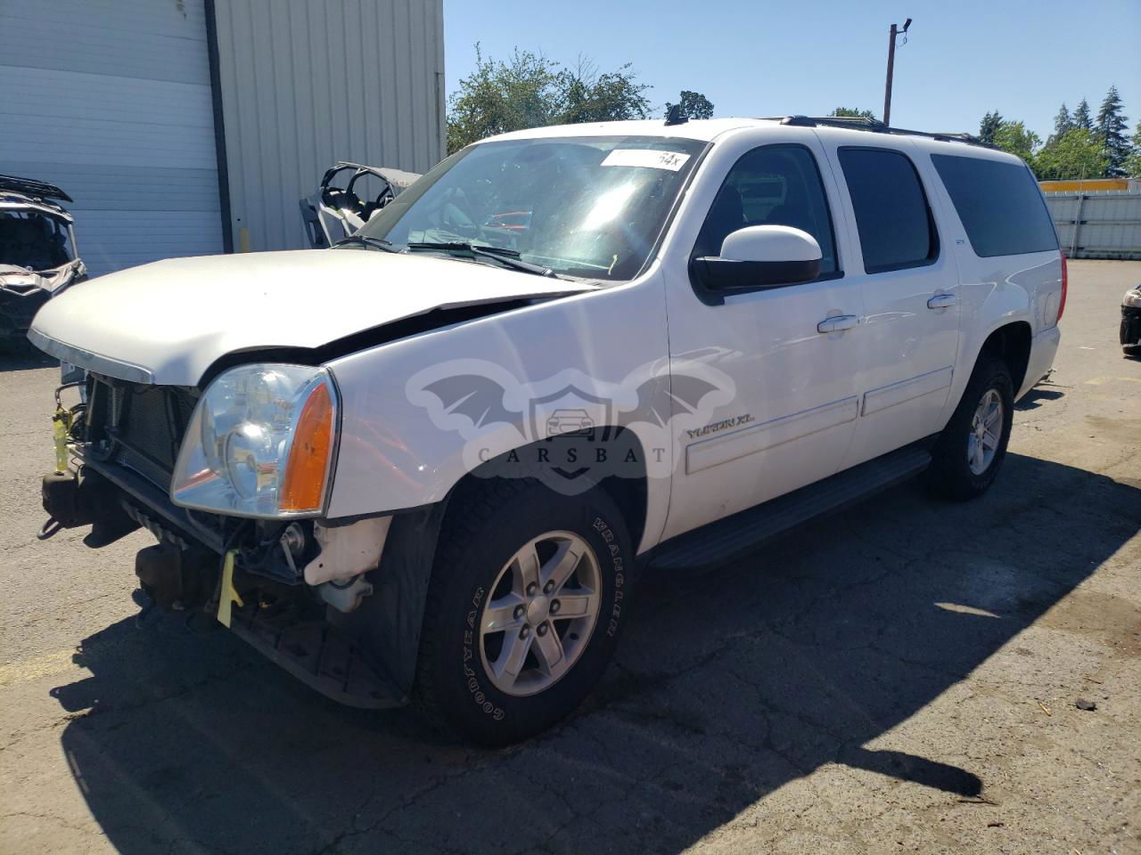 GMC Yukon K1500 SLT 5.3L  8 2013