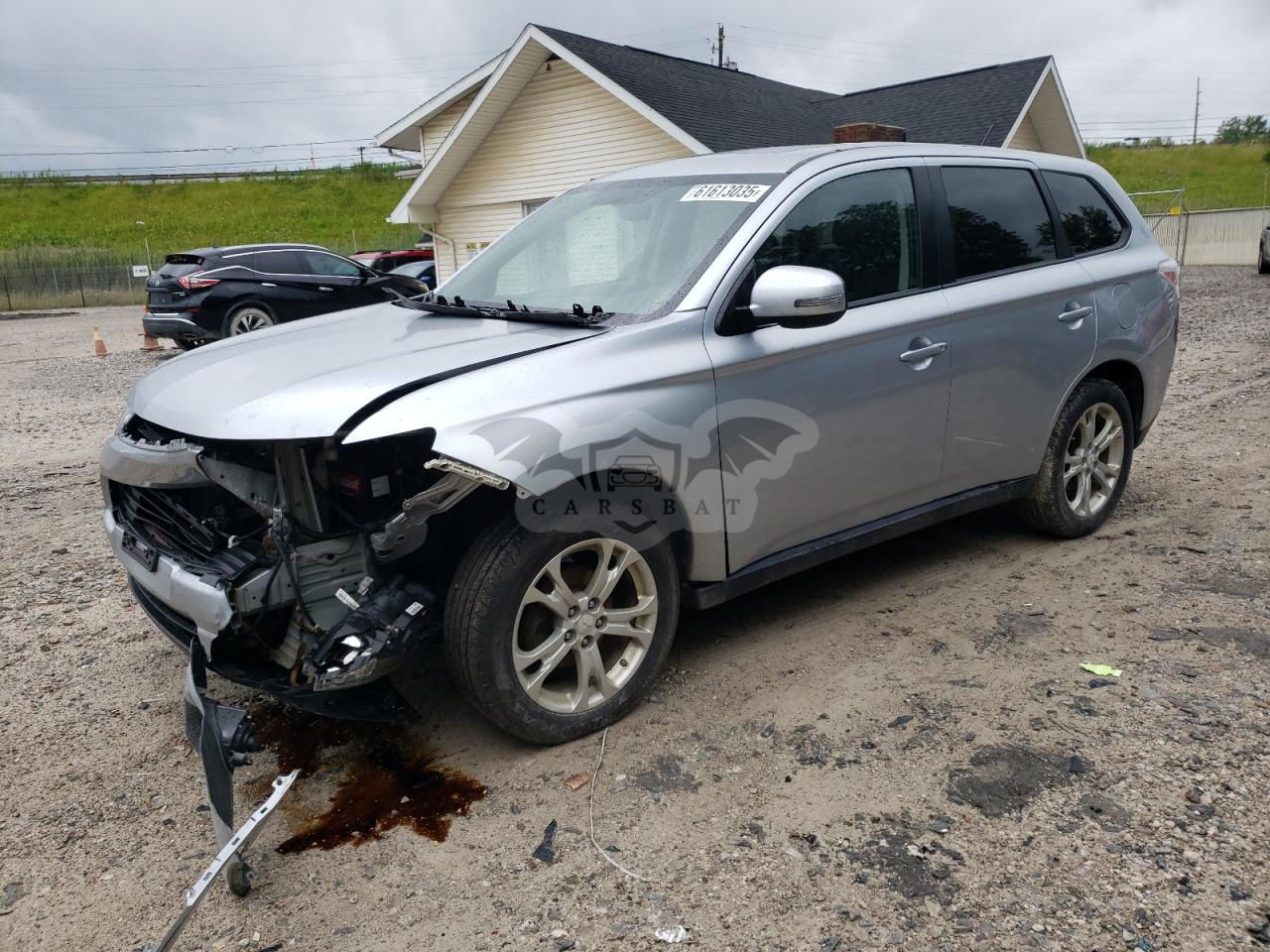 Mitsubishi Outlander SE 2.4L  4 2014