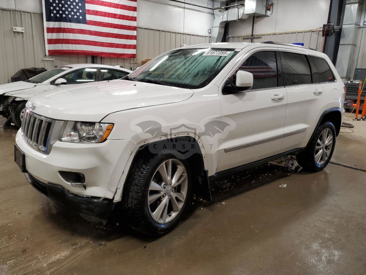 Jeep Grand Cherokee LAREDO 5.7L  8 2013