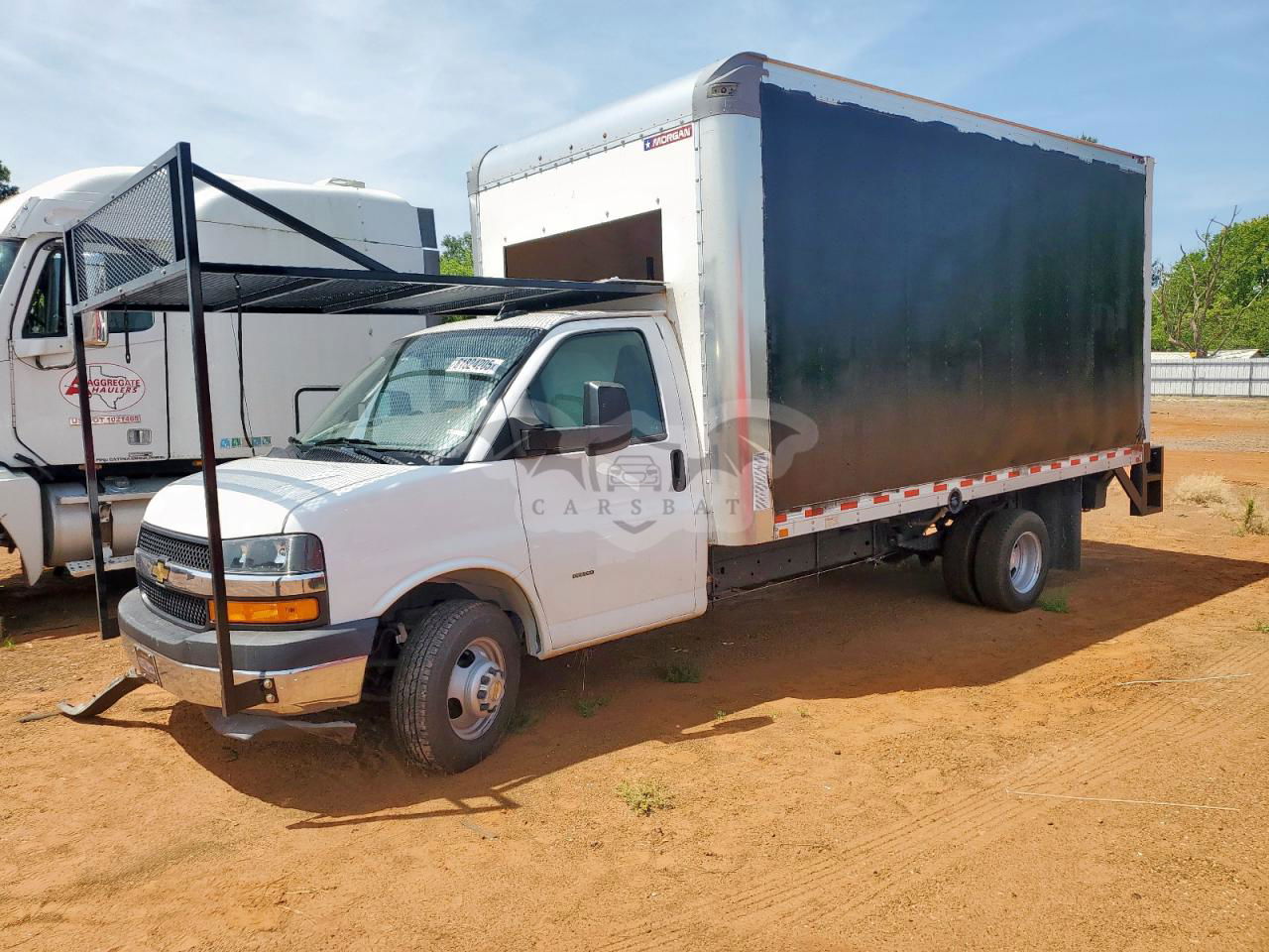 Chevrolet Express 6.6L  8 2024