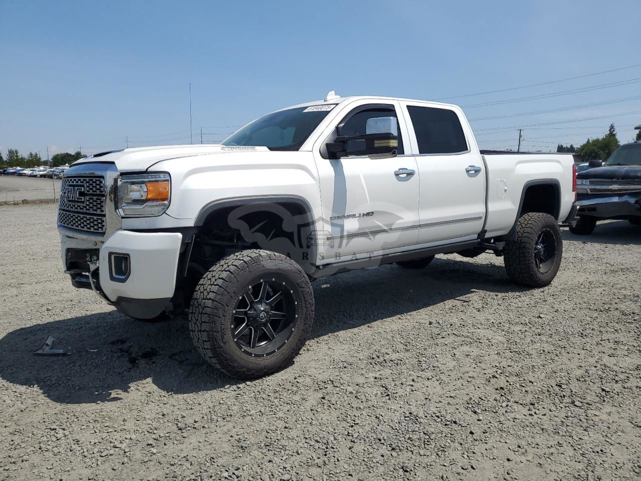 GMC Sierra K2500 DENALI 6.6L  8 2019