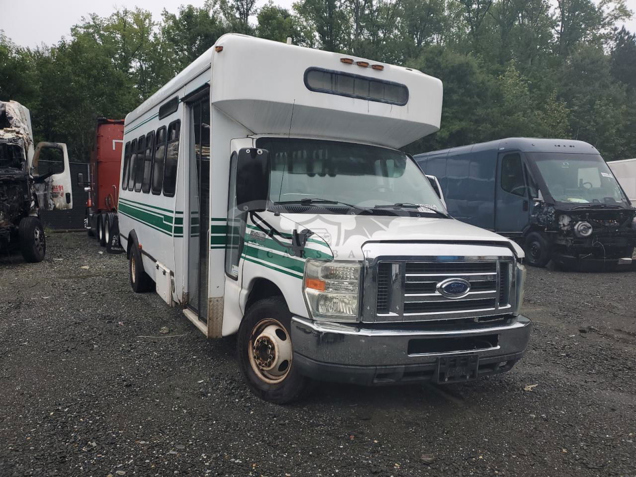 Ford Econoline E450 SUPER DUTY CUTAWAY VAN 6.8L 10 2009
