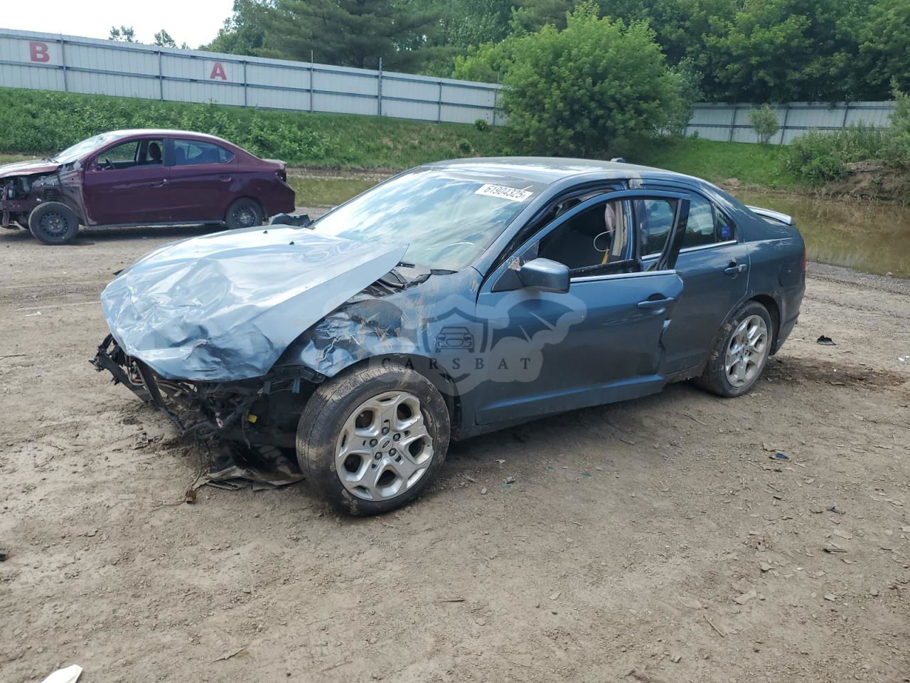 Ford Fusion SE 2.5L  4 2011