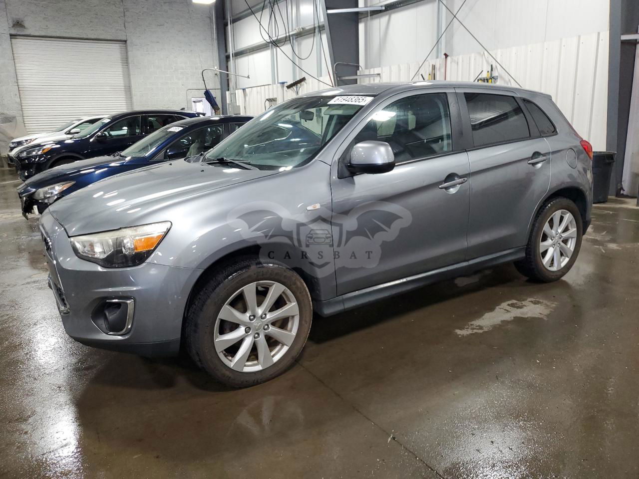 Mitsubishi Outlander ES 2.0L  4 2013