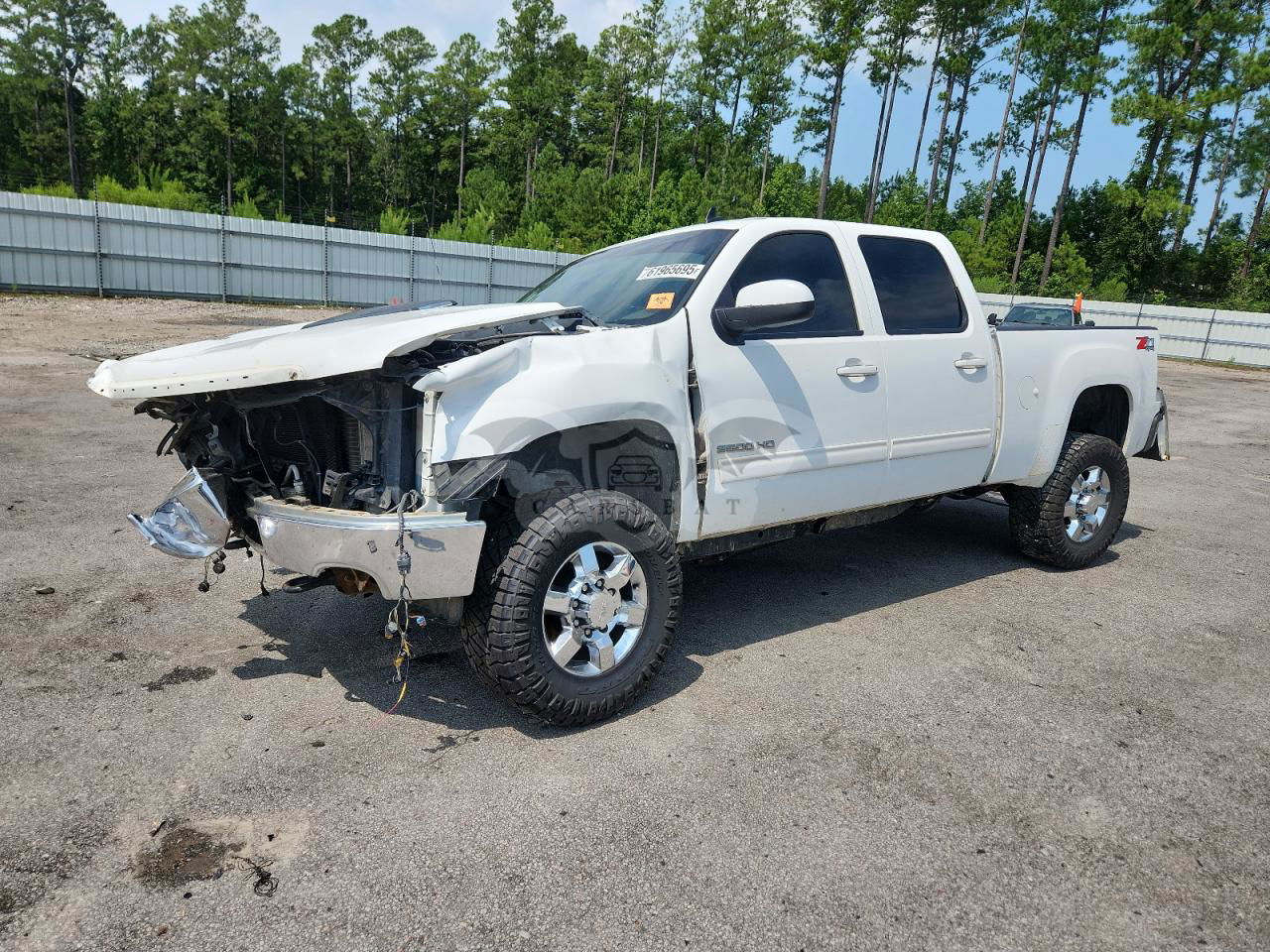 GMC Sierra K2500 SLT 6.6L  8 2012