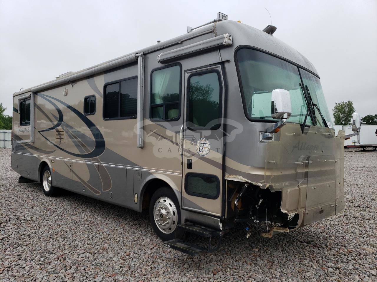 Freightliner X-line X LINE MOTOR HOME 5.9L  6 2003