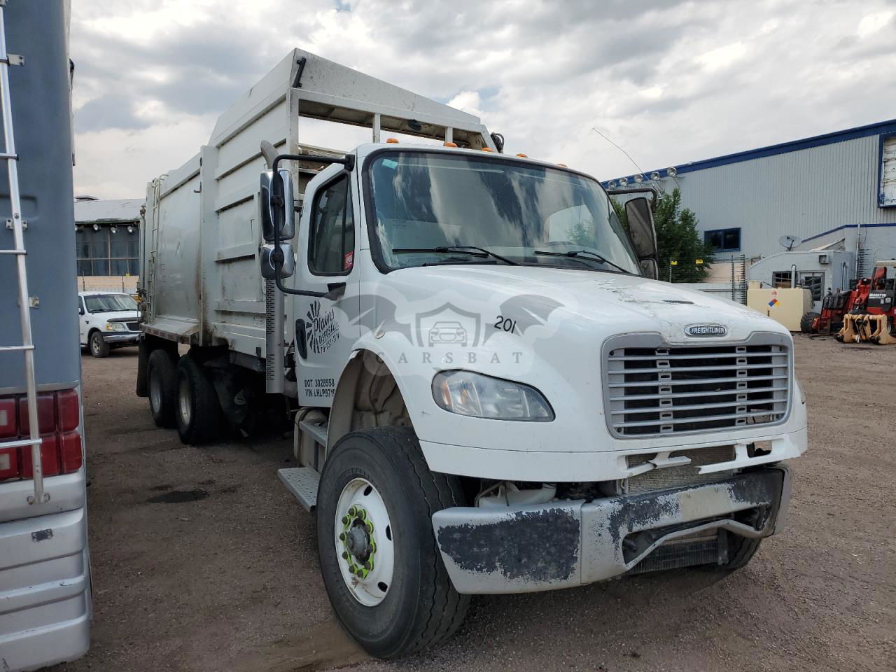 Freightliner Business Class M2 106 MEDIUM DUTY 9.0L  6 2020