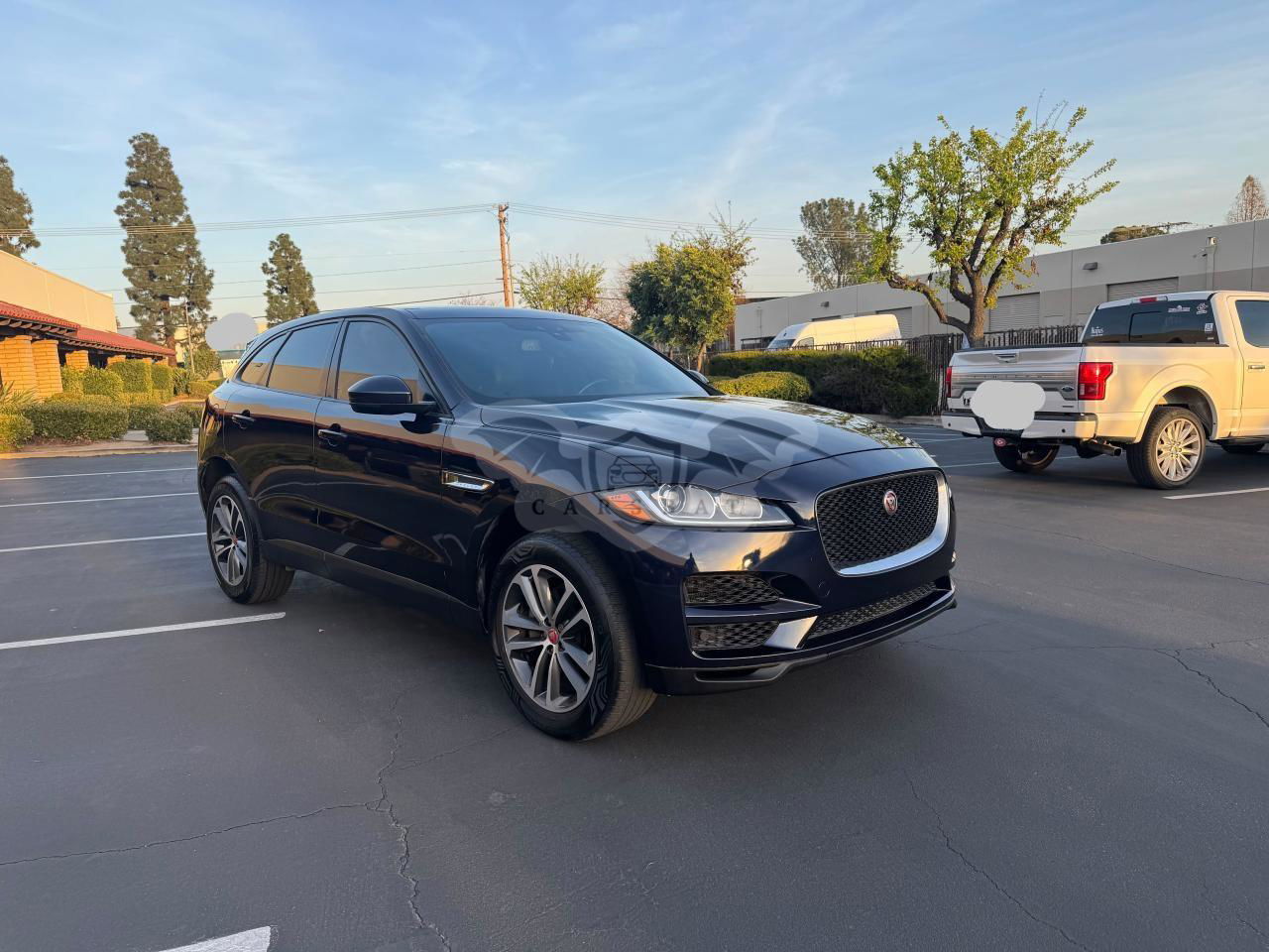 Jaguar F-Pace PREMIUM 2.0L  4 2018