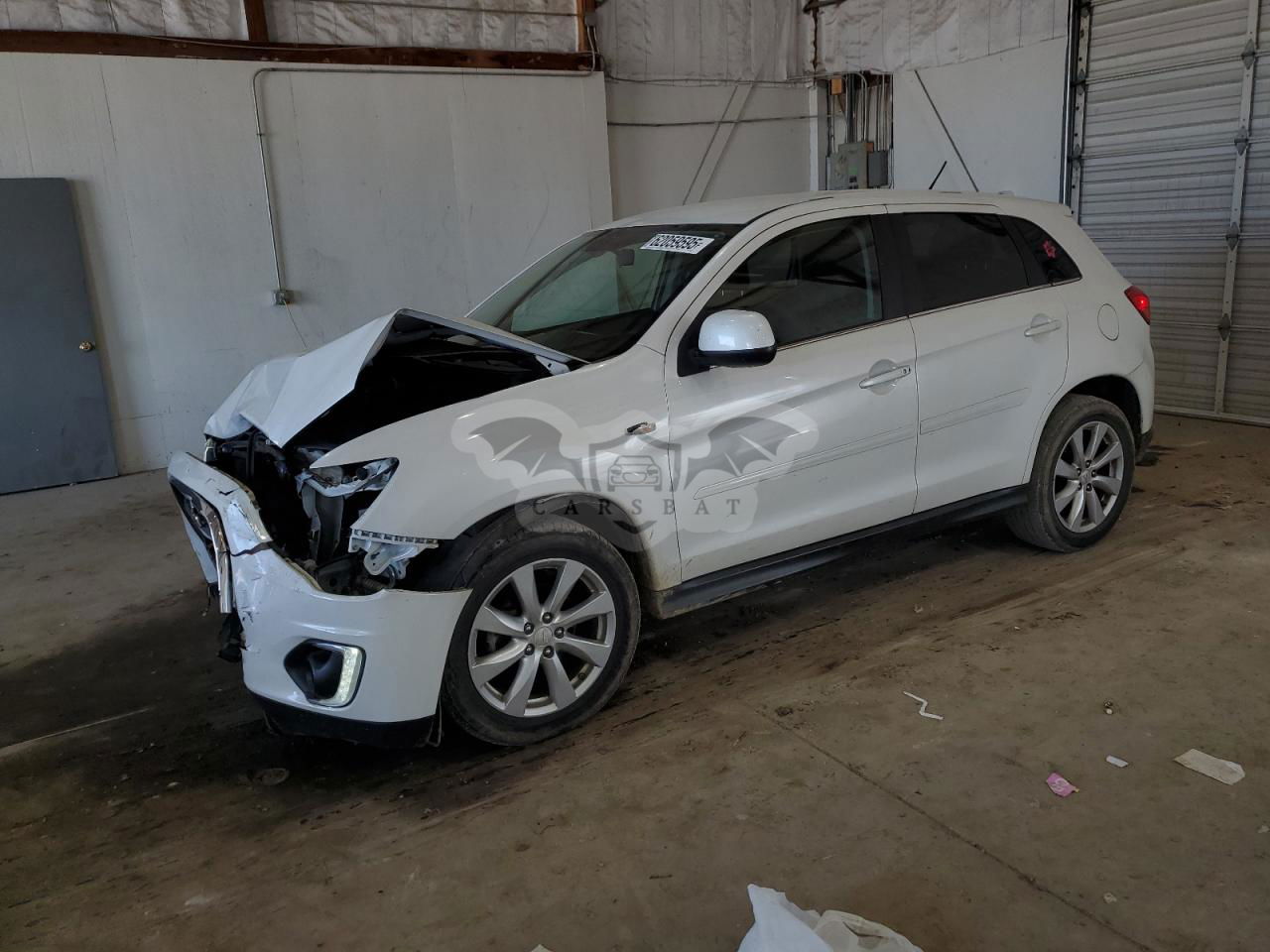 Mitsubishi Outlander SE 2.0L  4 2015