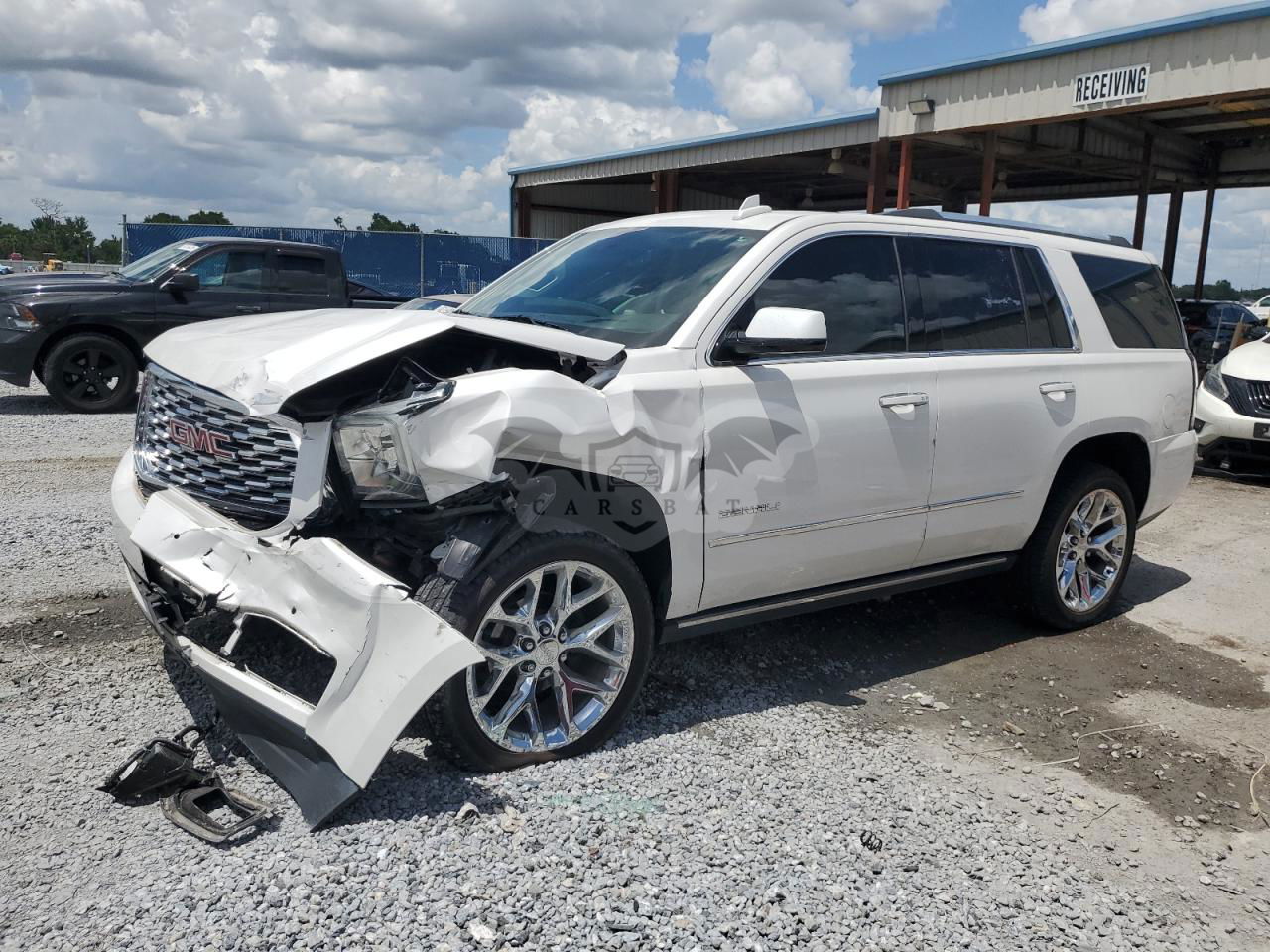 GMC Yukon DENALI 6.2L  8 2020