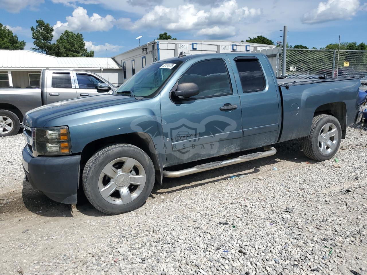 Chevrolet Silverado K1500 5.3L  8 2007