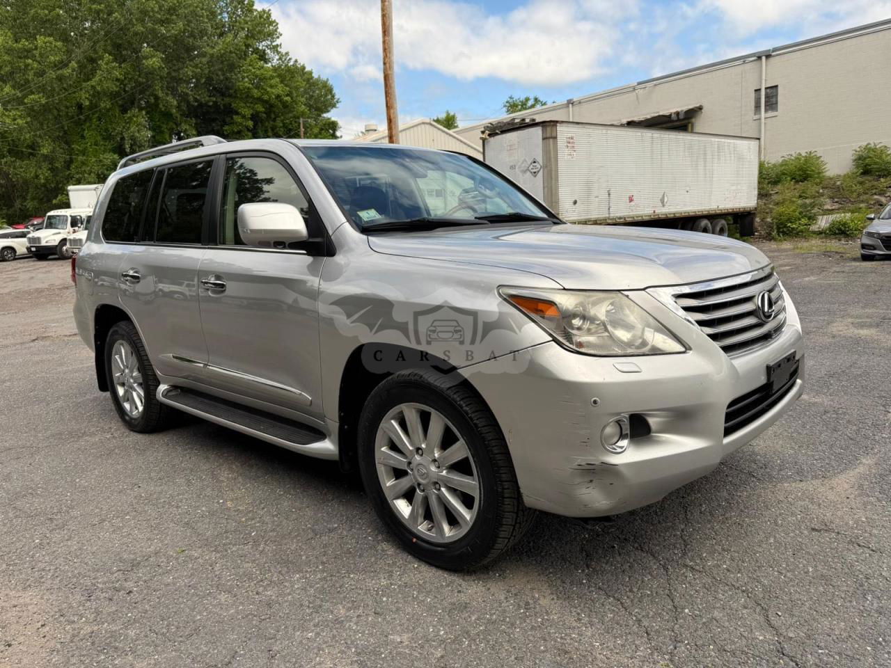 Lexus LX 570 5.7L  8 2011