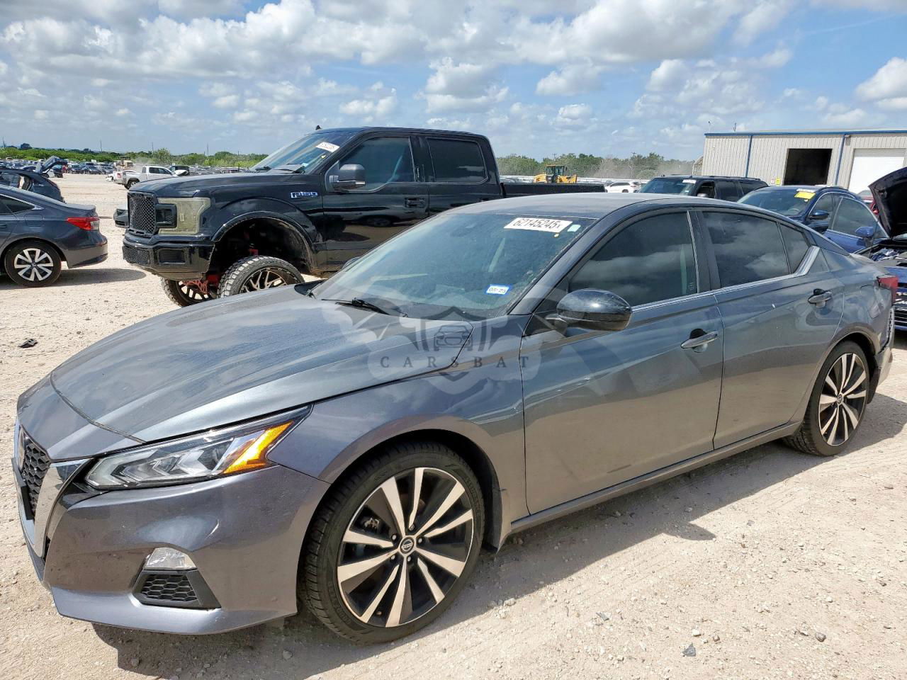 Nissan Altima SR 2.5L  4 2022