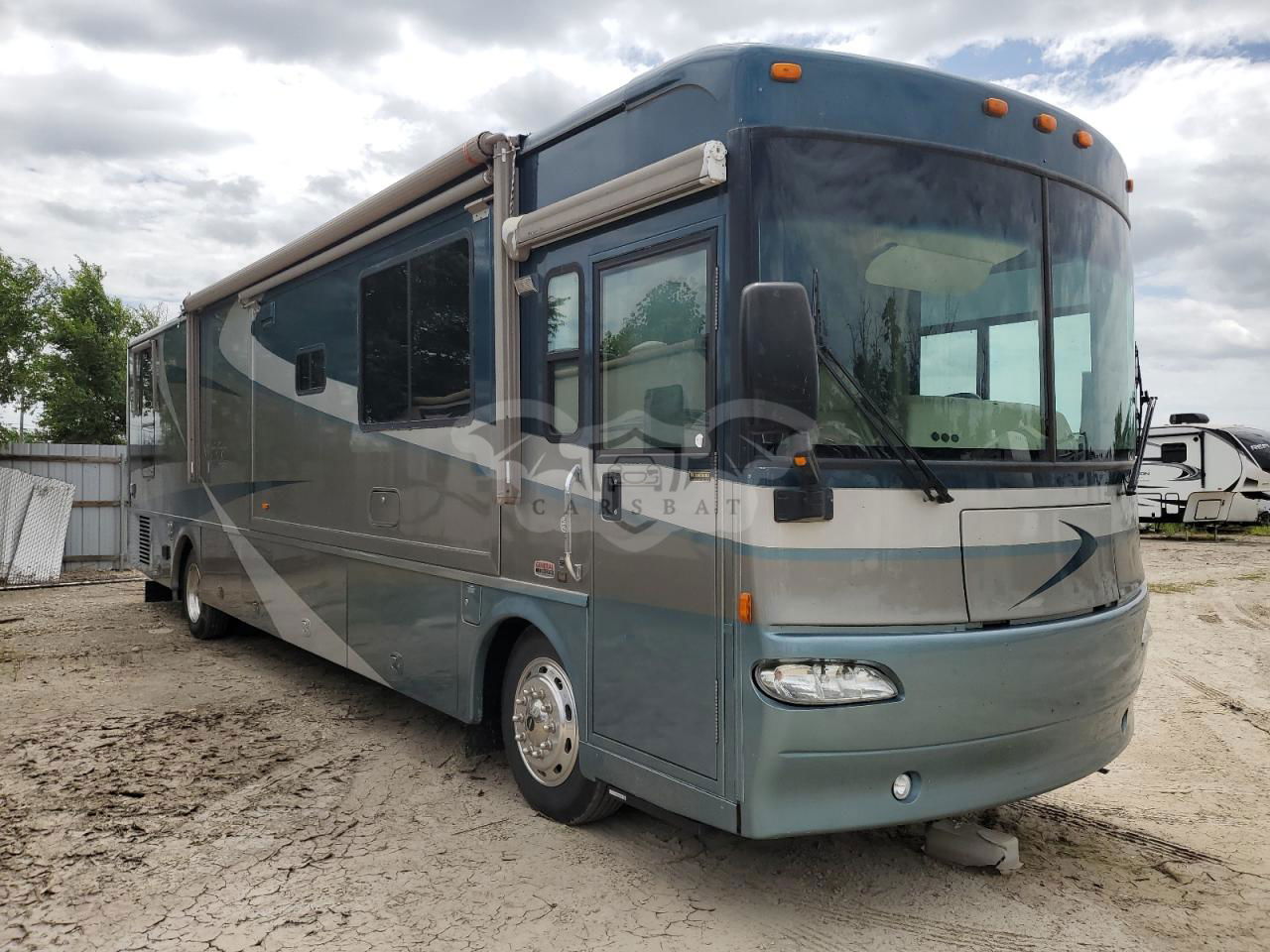 Freightliner X-line X LINE MOTOR HOME 6 2005