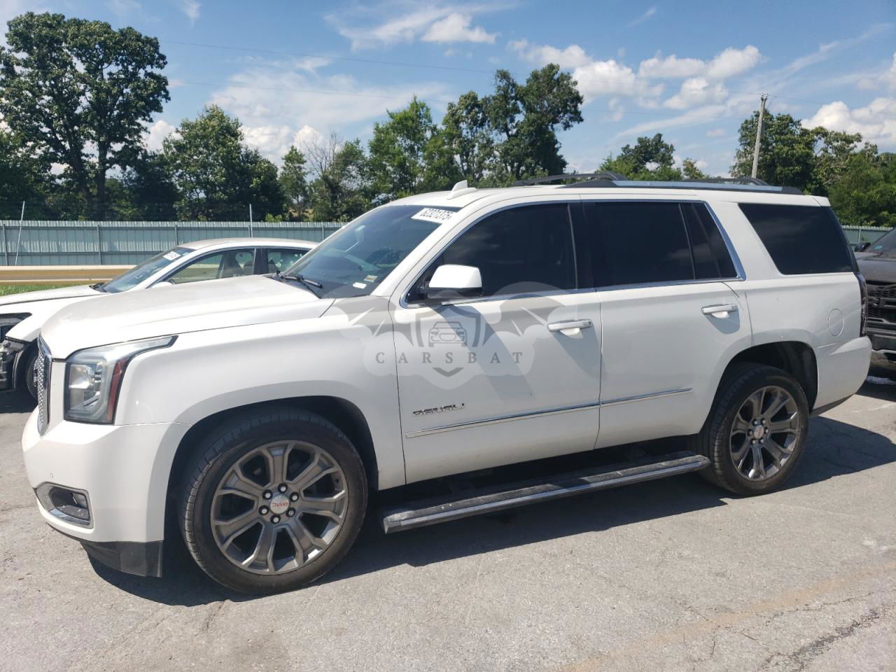 GMC Yukon DENALI 6.2L  8 2016