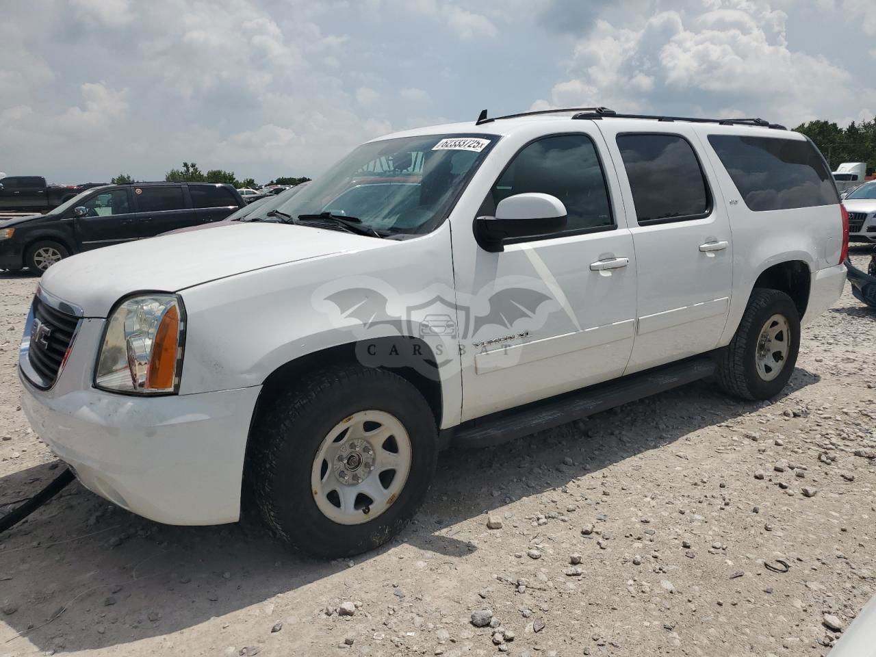 GMC Yukon K1500 SLT 5.3L  8 2013