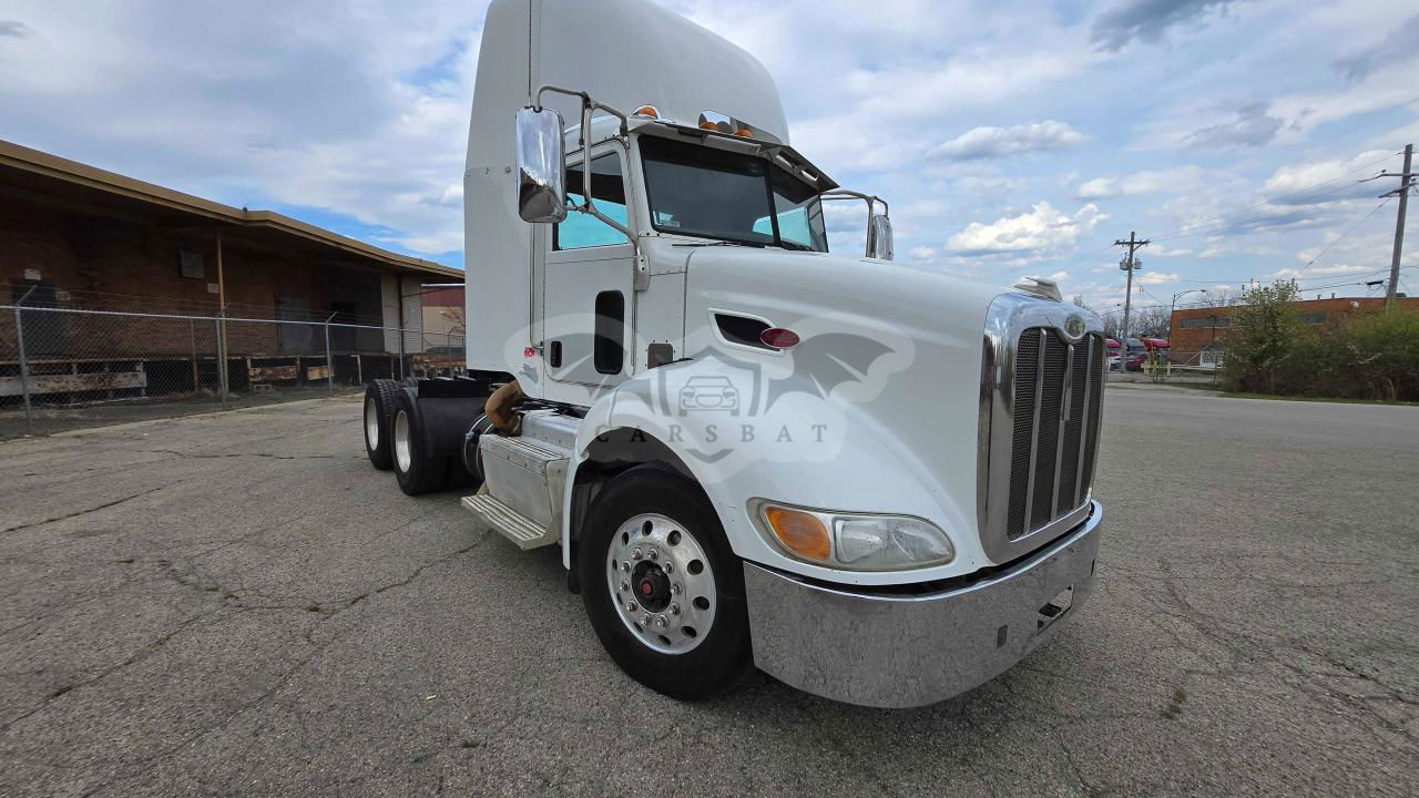 Peterbilt 384 11.9L  6 2013