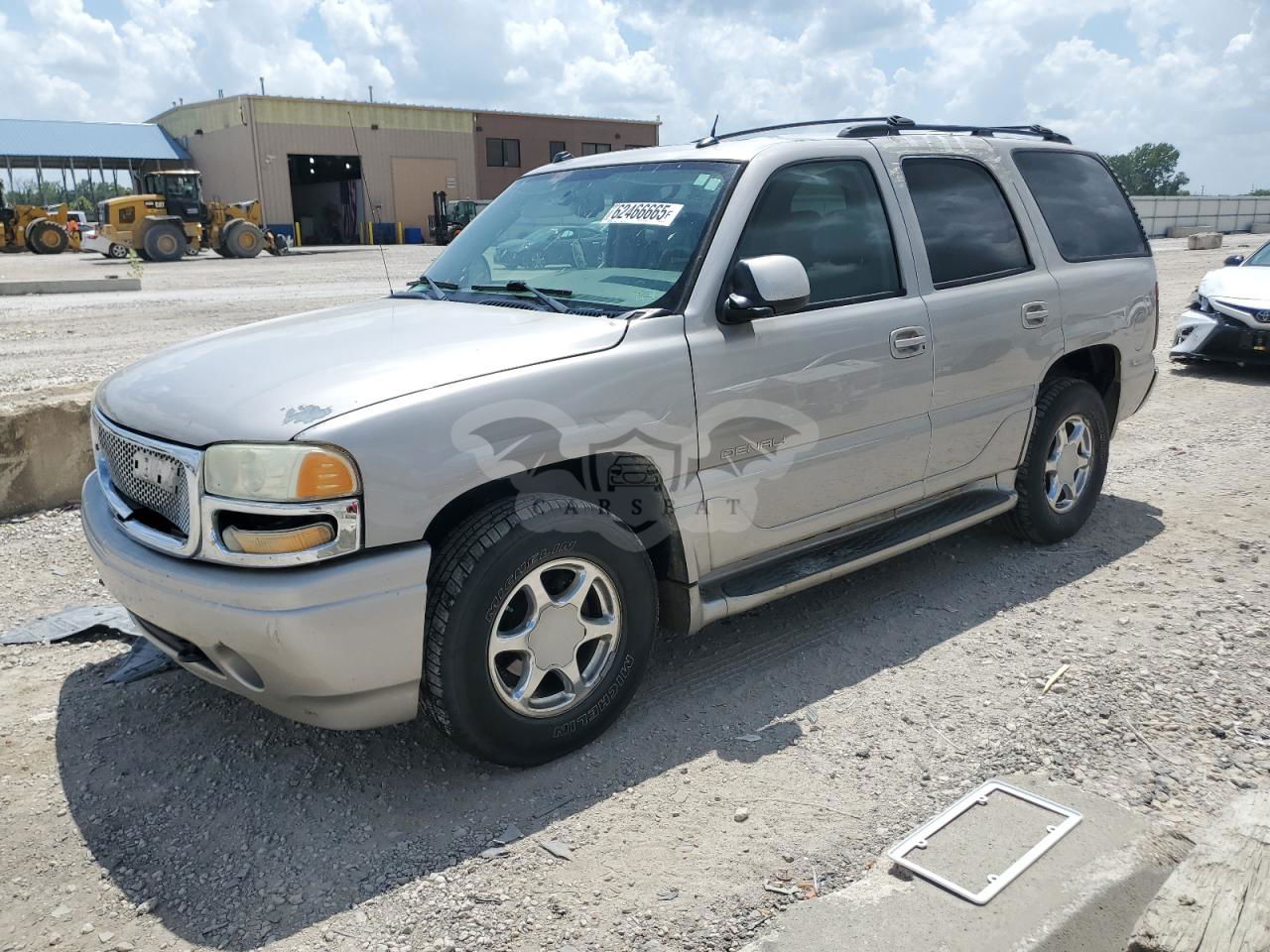 GMC Yukon DENALI 6.0L  8 2005