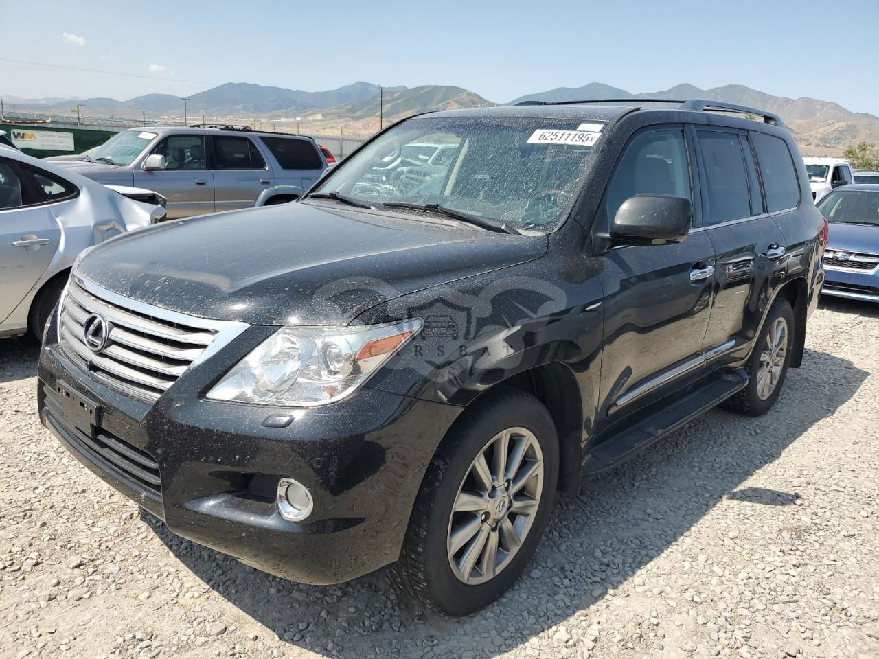 Lexus LX 570 5.7L  8 2011