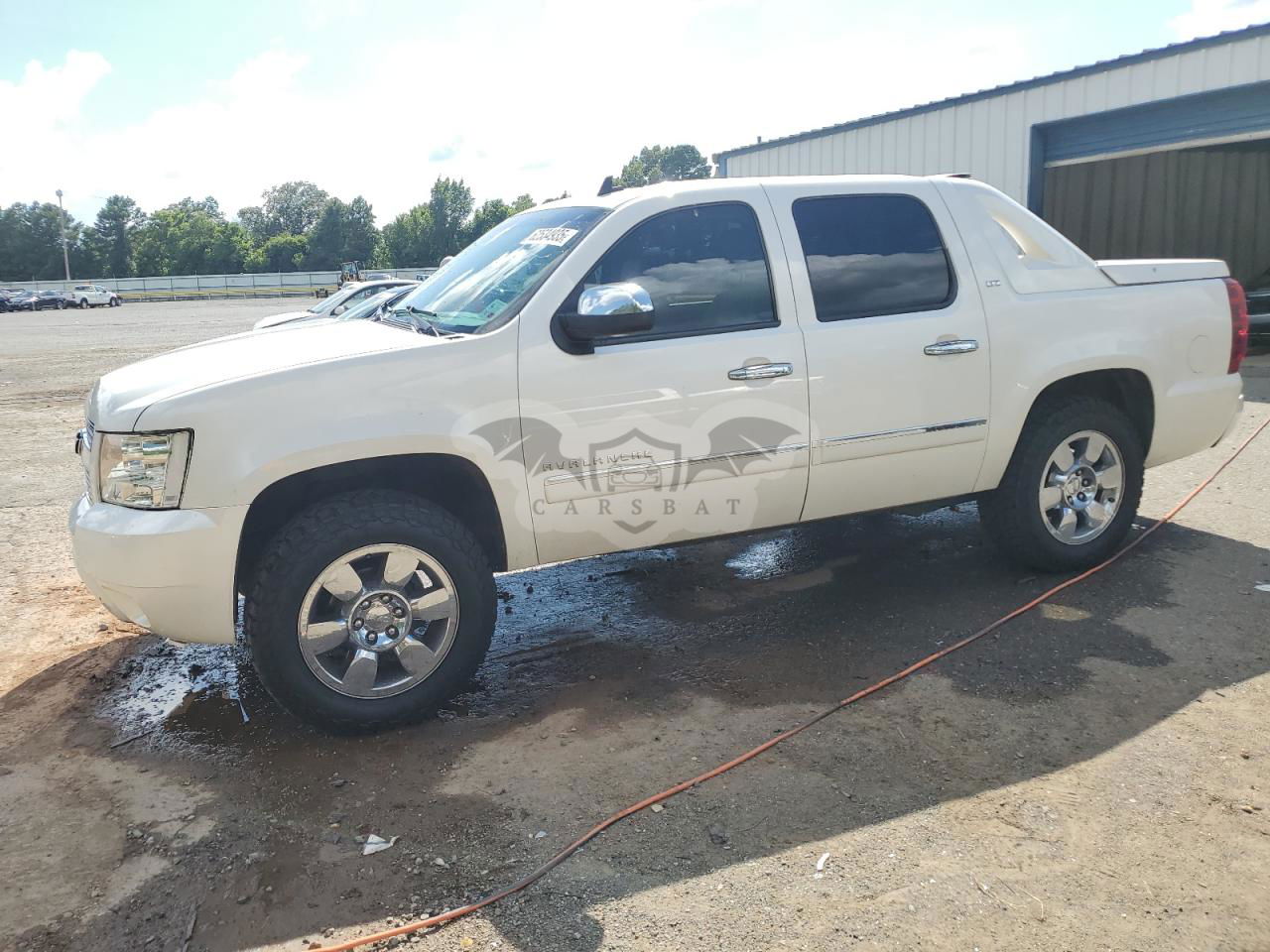 Chevrolet Avalanche LTZ 5.3L  8 2012