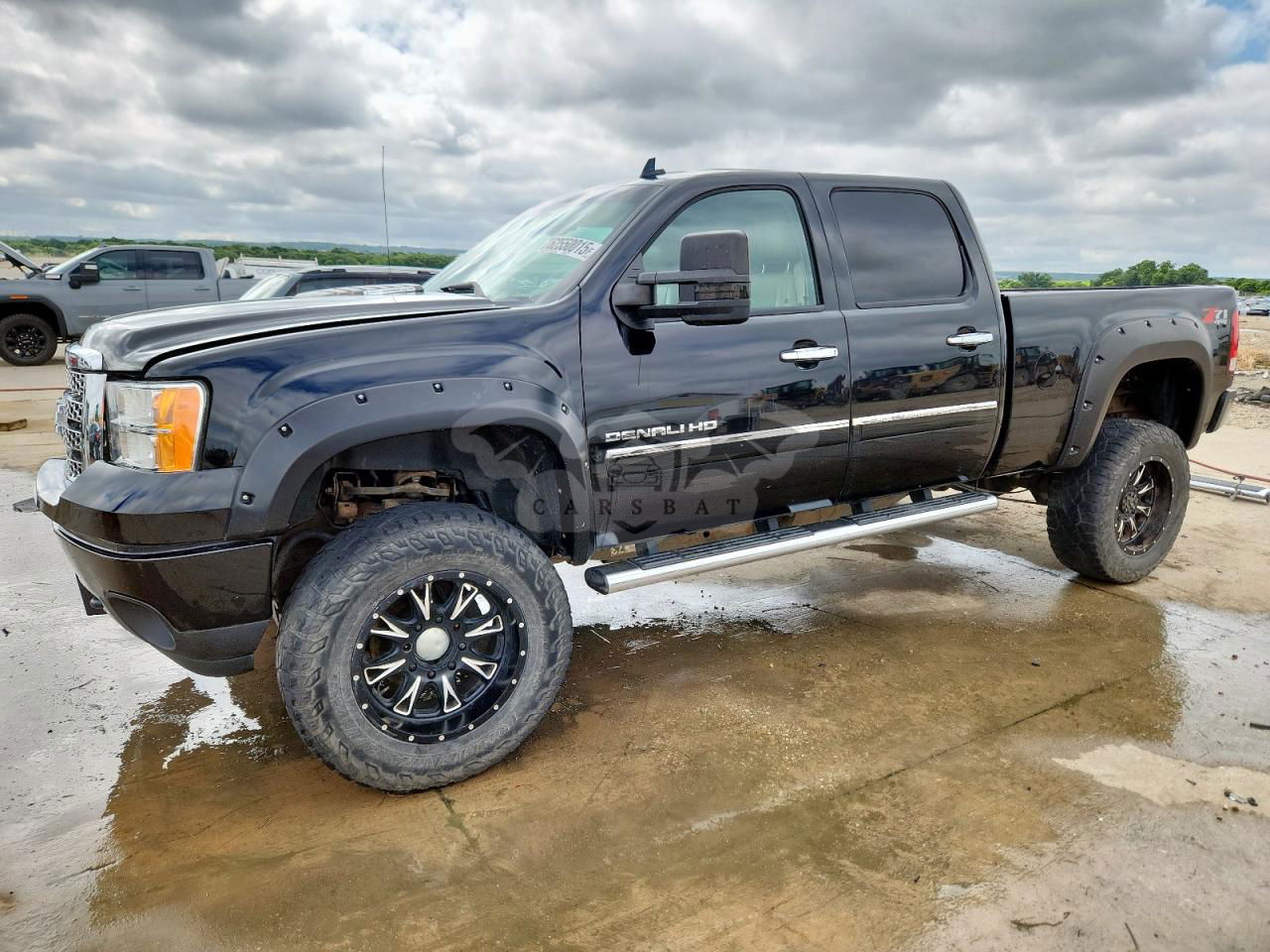 GMC Sierra K2500 DENALI 6.6L  8 2014
