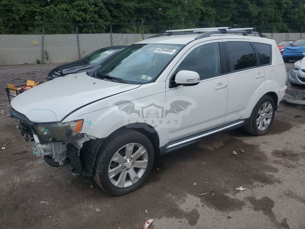 Mitsubishi Outlander SE 2.4L  4 2012