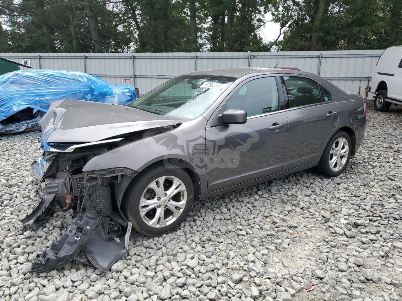 Ford Fusion SE 2.5L  4 2012